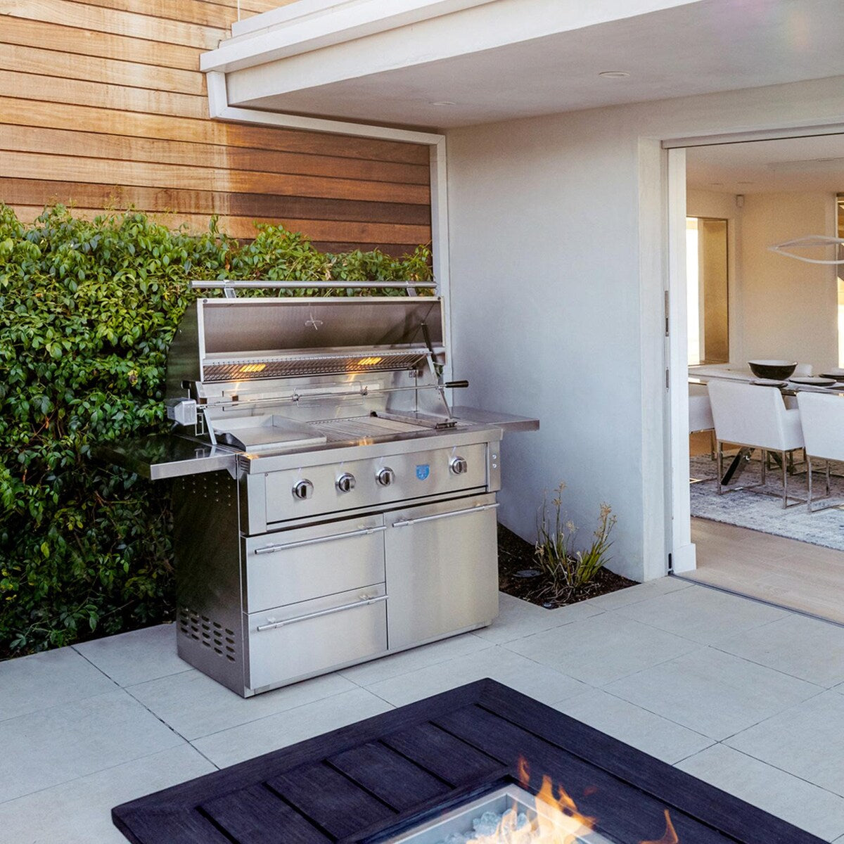 Outdoor Kitchens